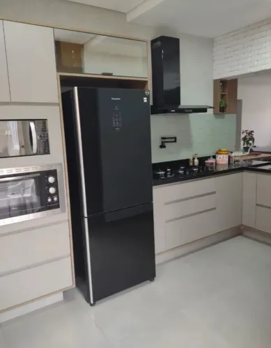 Geladeira Panasonic BB53 Frost Free Inverter - Econômica e Espaçosa
