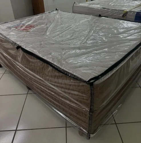 Cama box com colchão