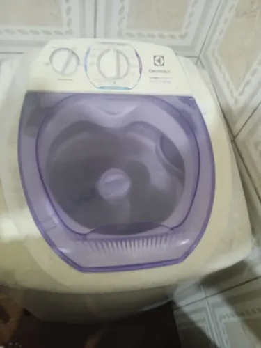 Vendo máquina cm defeito