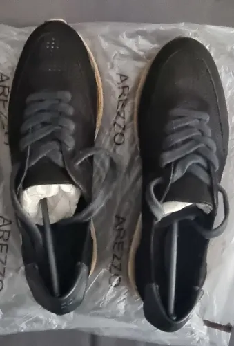 SAPATO (TIPO TÊNIS) RASTEIRO MULTIMATERIAL NOBUCK DA AREZZO (PRETO E AZUL) N?38