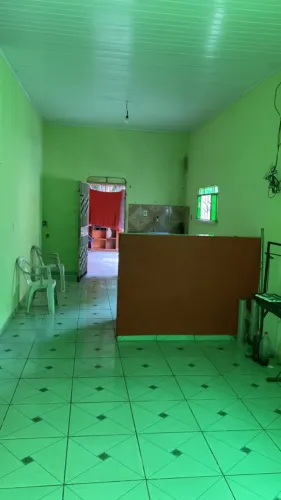 2 quartos, sala cozinha 01 banheiro e área de serviço 