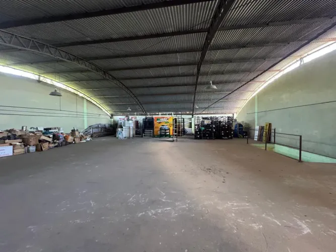 GALPÃO COMERCIAL - BR - ÁGUAS BRANCAS