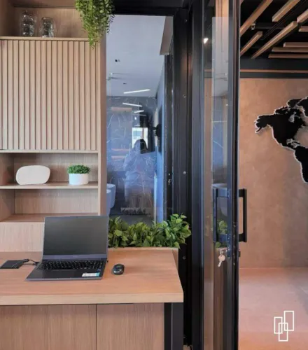 SALA CORPORATIVA DE ALTO PADRÃO À VENDA | URBAN FUTURE | PORTEIRA FECHADA