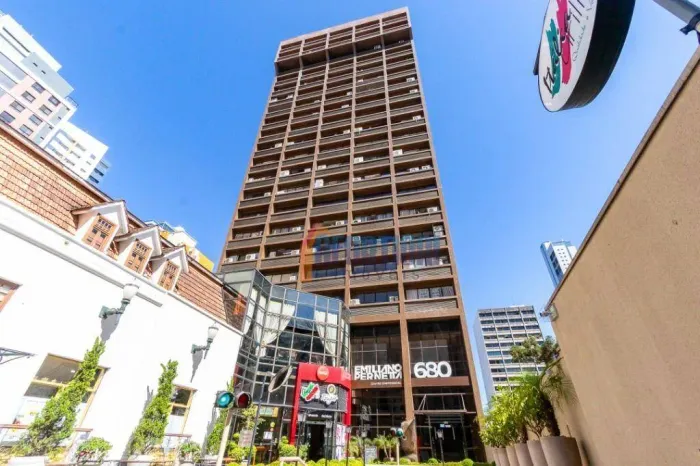 Conjunto para alugar, 86 m² por R$ 5.100,00/mês - Centro - Curitiba/PR