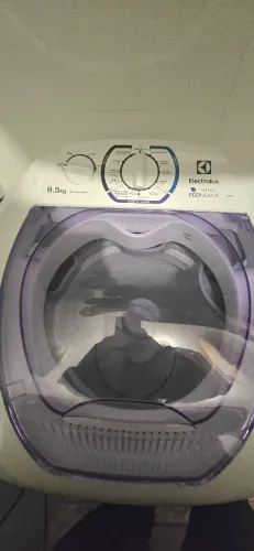 Máquina de Lavar Electrolux 8,5 kg Turbo Economia - Funcionando