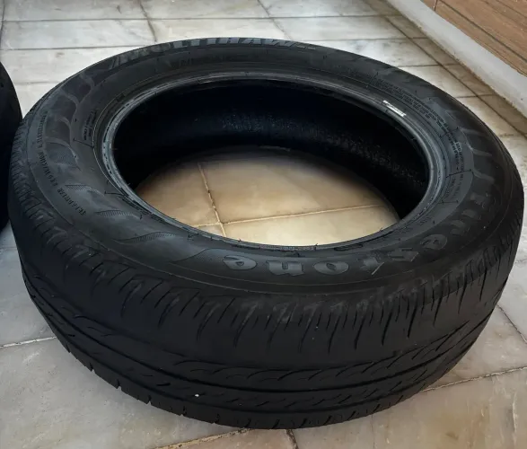 Vendo 4 pneus 175 65 14