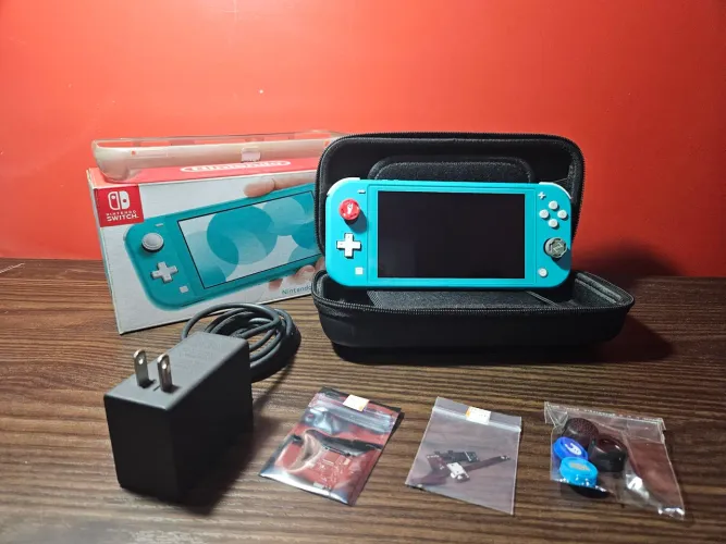 Nintendo Switch Lite + Acessórios