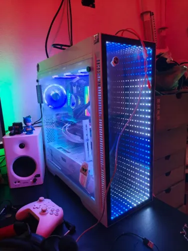 PC ryzen 7 5700x rx 9070 