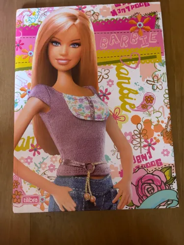 Caderno brochurão Barbie capa dura