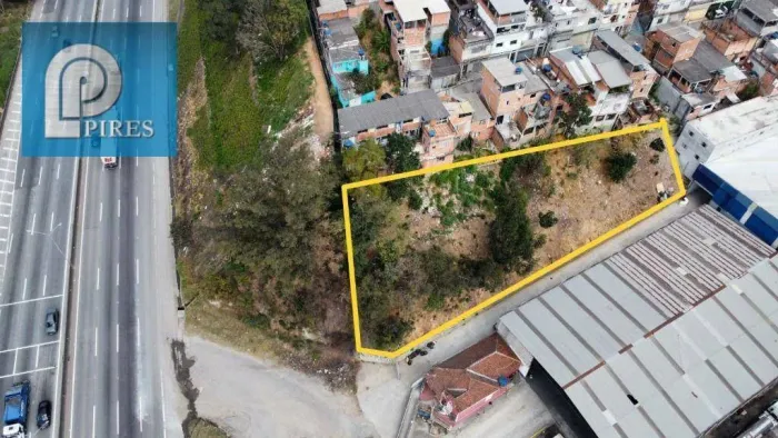 Terreno à venda, 1457 m² por R$ 1.500.000 - Três Irmãos - Estiva/MG