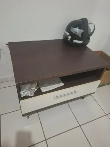 Hack 1 gaveta e 4 rodinhas 