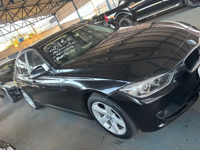 BMW 320I A 2.0 Turbo/activeflex 16V 184cv 4P 2013