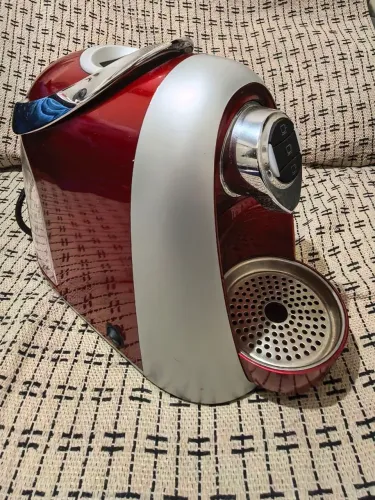 Cafeteira cápsula 3 corações