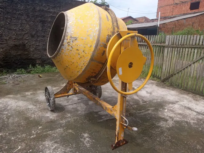 Betoneira de 400l