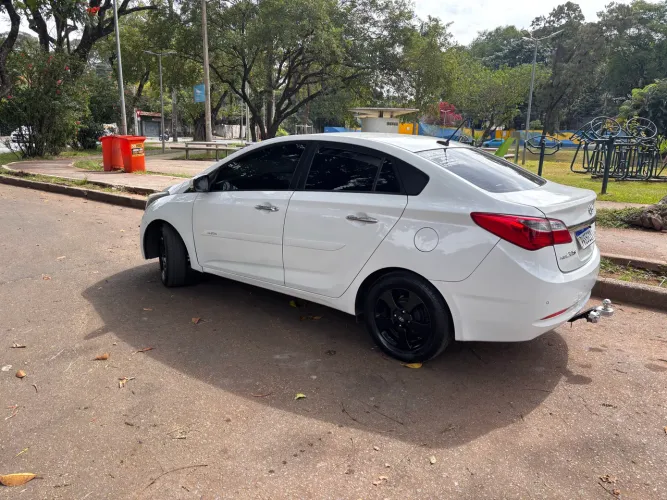 Hyundai HB20 Premium 1.6 Flex 16V Aut. 2015