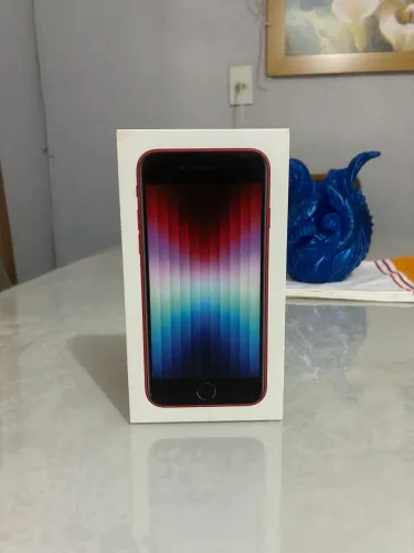 iPhone SE 3 (2022) 64GB (PRODUCT)RED - NOVO E LACRADO (Garantia Apple)
