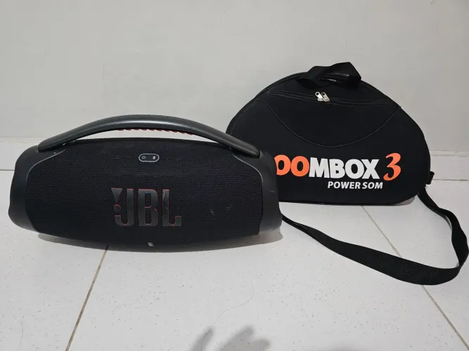 Vendo Jbl Boombox 3 com case