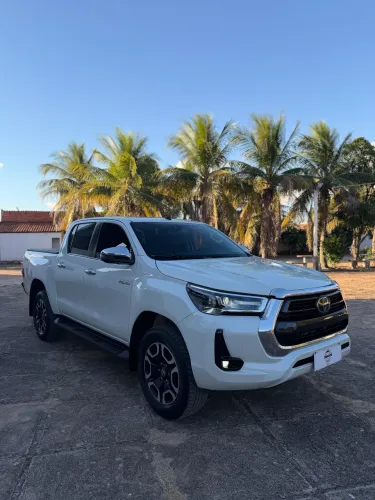 Toyota Hilux CD SRX 4X4 2.8 TDI 16V Diesel Aut. 2022