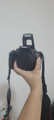 Câmera Canon EOS 1100D 3 Lentes e Mochila