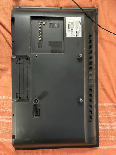 Televisão Samsung 36 polegada