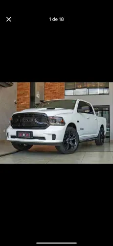 Ram Classic Laramie 5.7 V8 16V Gasolina 4X4 Aut. 2022