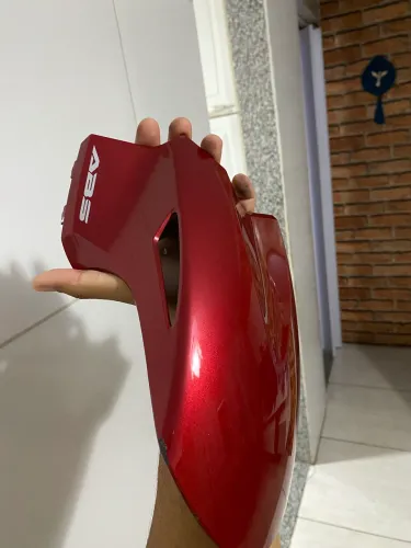 Pára-lama CB 300f 25/26 vermelha
