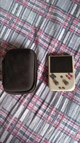 RG405V - Video Game Portátil