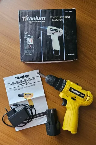 Parafusadeira Titanium 12V