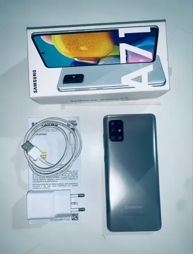 Vende se Celular samsung A71 NOVO