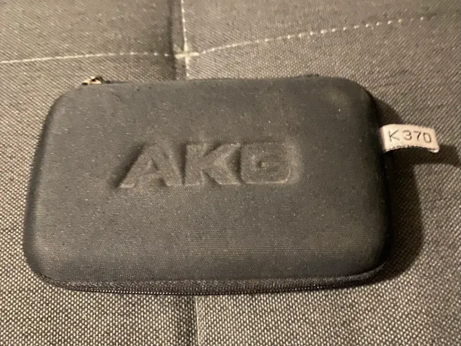 Fone AKG K-370 