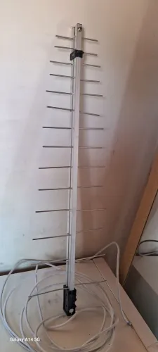 Antena