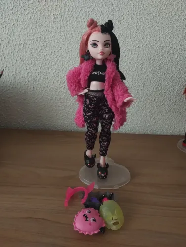 Boneca Monster High Creepover Party Draculaura 