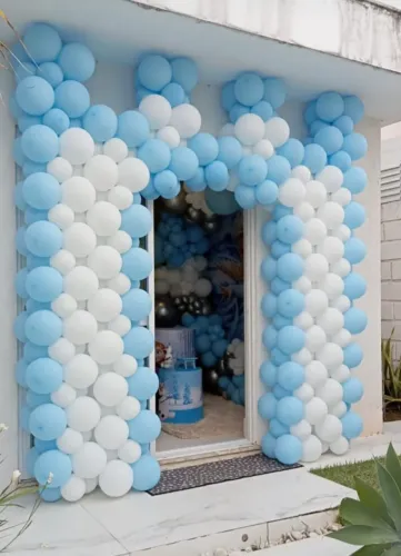 Decoração com balões.
