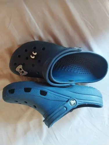 Crocs Azul marinho tamanho 9/11