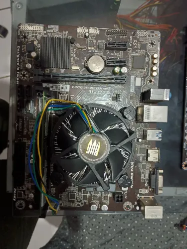 Kit Intel Core i5-7400 + Gigabyte GA-H110M-H DDR3 + 8GB RAM + Cooler