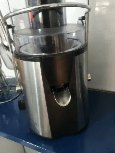 Multiprocessador de frutas e legumes juicer