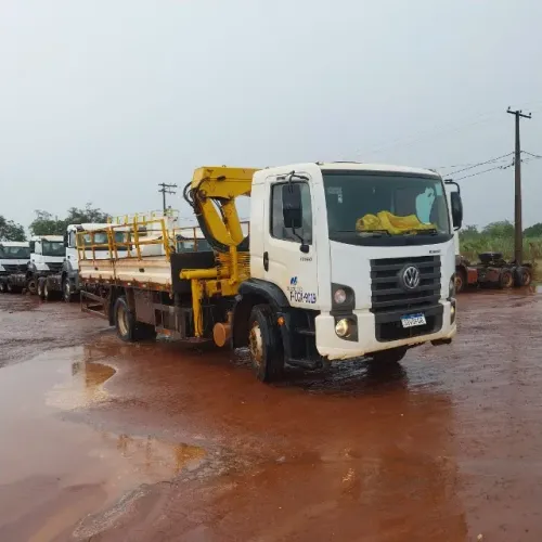 caminhão munck 17.190 4x4 ano 2023