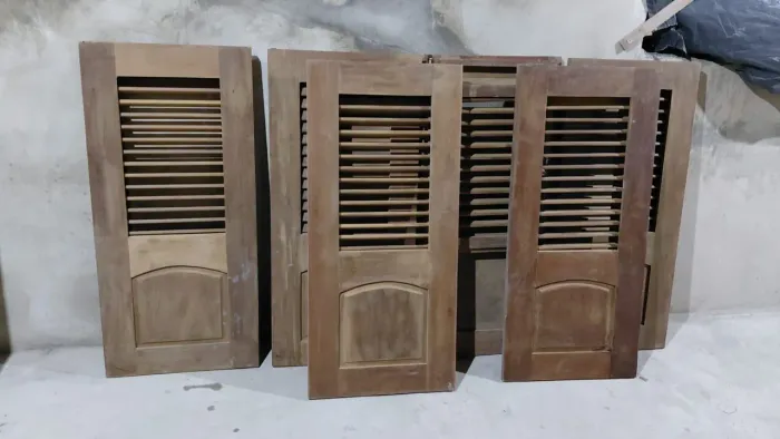 2 Janelas de 3 folhas de pau d'arco nova