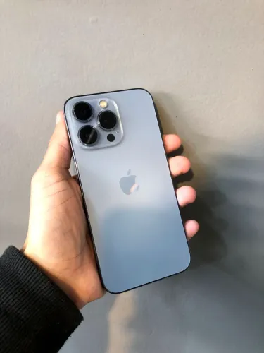 iPhone 13 Pro - 128gb - saúde de bateria 84%
