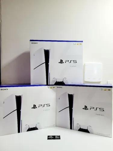 LACRADO!! Playstation 5 Slim 1TB com Leitor de Discos (Aceito Cartão)