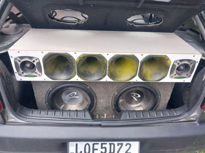 Som automotivo