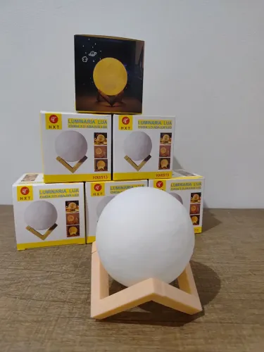 Luminária Lua LED 3D Abajur Decorativo | Linda e Delicada