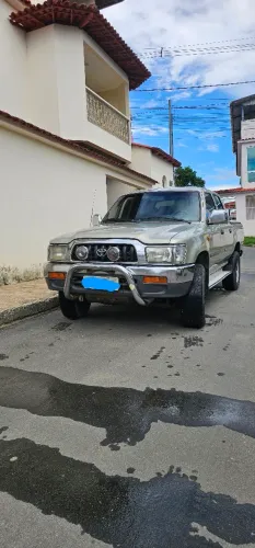 Toyota Hilux CD SRV 4X4 3.0 8V 116cv TB Diesel 2004