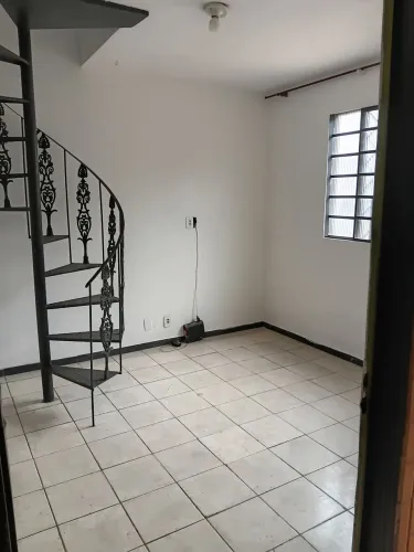 Casa para alugar em vaz Lobo . Excelente Localização.