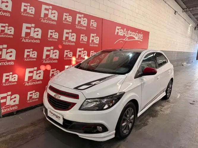 Chevrolet Onix Hatch Effect 1.4 8V Flex Power Mec. 4P 2015
