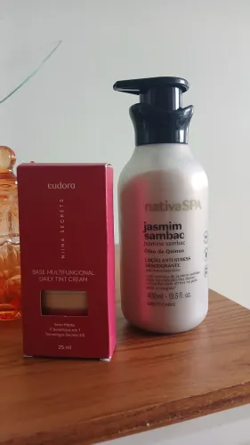Base Líquida Eudora + Hidratante Nativa SPA