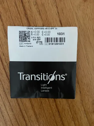 Par de lentes transition sem grau da marca crizal