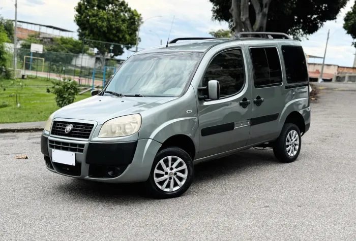 Fiat Doblo Attractive 1.4 Fire Flex 8V 5P 2013