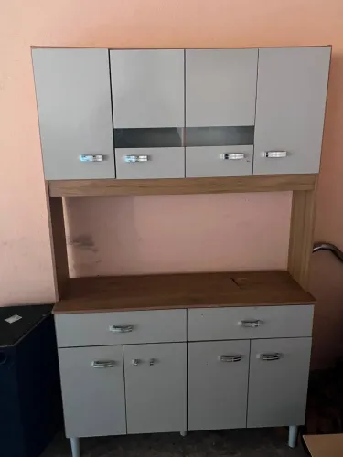 Vendo armário de cozinha pouco tempo de uso