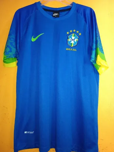 Promoção camisa do Brasil e chapéu.